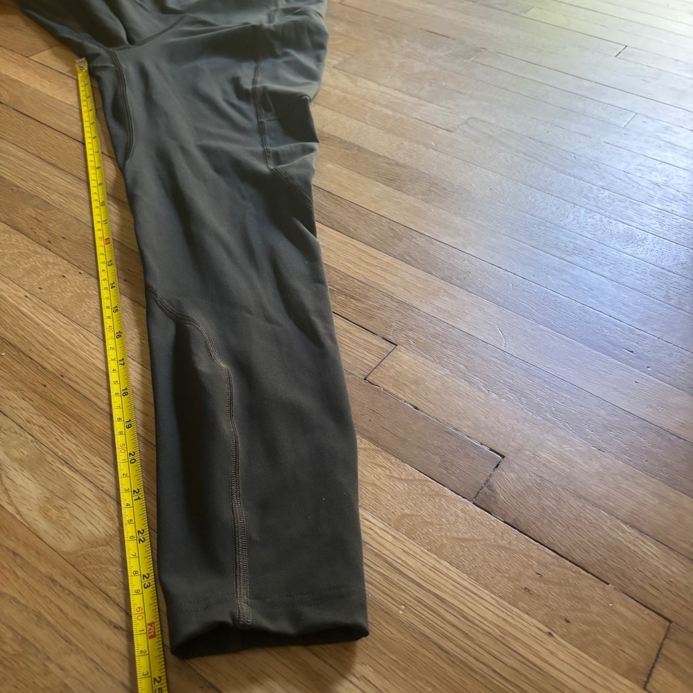 LNDR Limitless Pocket Leggings Womens Small 25" Inseam Olive Gym Workout Fit - Picture 7 of 11